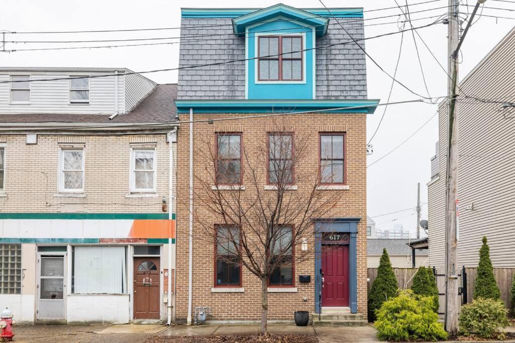 4 Bedroom 3 Bath Sleeps 10 Pet Friendly Private Backyard, 2 Car Garage, City Views, Close To All Stadiums And Casino Pittsburgh Zewnętrze zdjęcie