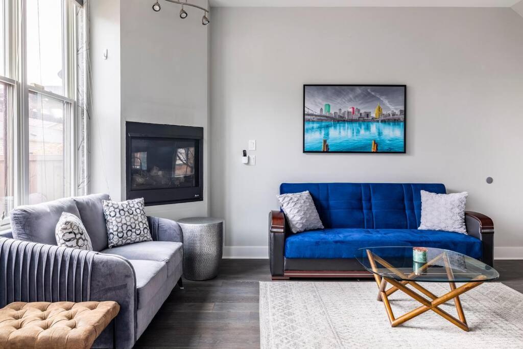 4 Bedroom 3 Bath Sleeps 10 Pet Friendly Private Backyard, 2 Car Garage, City Views, Close To All Stadiums And Casino Pittsburgh Zewnętrze zdjęcie