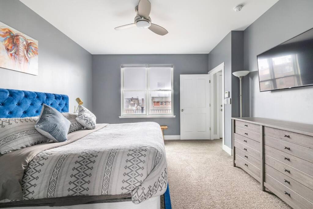 4 Bedroom 3 Bath Sleeps 10 Pet Friendly Private Backyard, 2 Car Garage, City Views, Close To All Stadiums And Casino Pittsburgh Zewnętrze zdjęcie