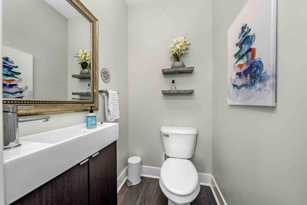 4 Bedroom 3 Bath Sleeps 10 Pet Friendly Private Backyard, 2 Car Garage, City Views, Close To All Stadiums And Casino Pittsburgh Zewnętrze zdjęcie