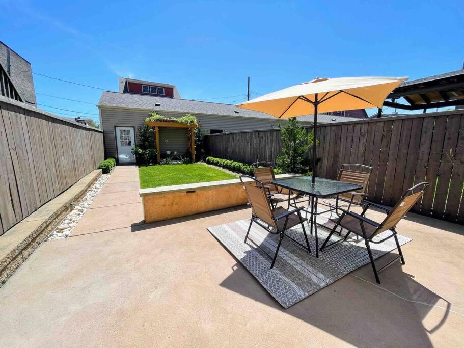 4 Bedroom 3 Bath Sleeps 10 Pet Friendly Private Backyard, 2 Car Garage, City Views, Close To All Stadiums And Casino Pittsburgh Zewnętrze zdjęcie