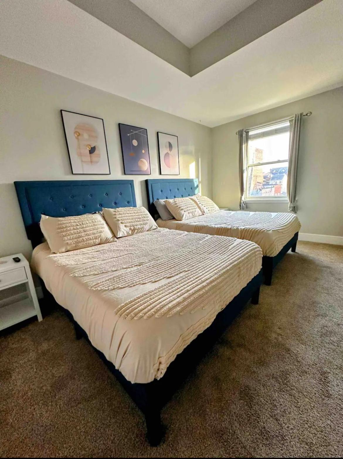 4 Bedroom 3 Bath Sleeps 10 Pet Friendly Private Backyard, 2 Car Garage, City Views, Close To All Stadiums And Casino Pittsburgh Zewnętrze zdjęcie